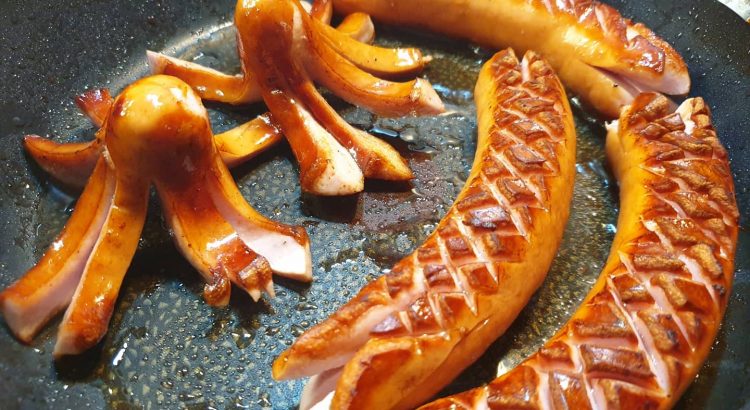 Drachenwurst 🐉 und Octopus 🐙 #kochenmitkindern #cookingwithkids #seafood #issmirwurst