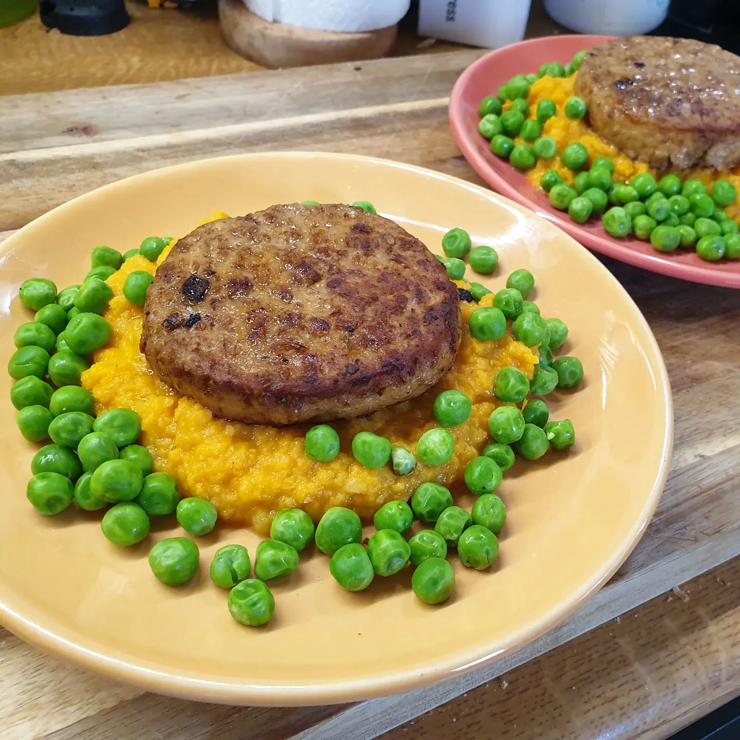 Kochen für Kinder 
, schön bunt

Der süßkartoffelbrei ist vegetarisch und der Rest sogar vegan.

#foodblog #kinderessen #kidsfood #veggie