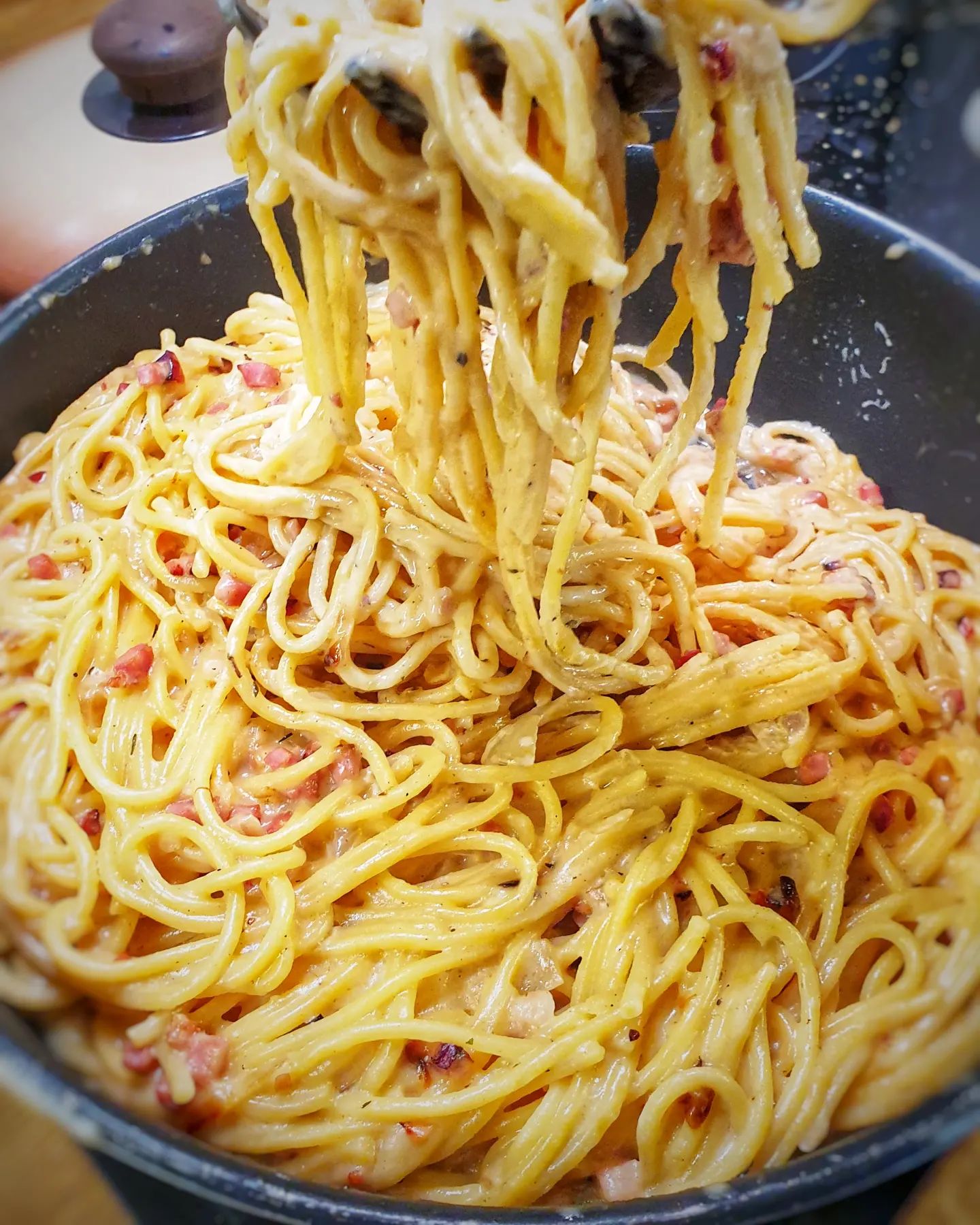 Falsche Carbonara: Eine kreative und köstliche Variante ohne Ei und Käse